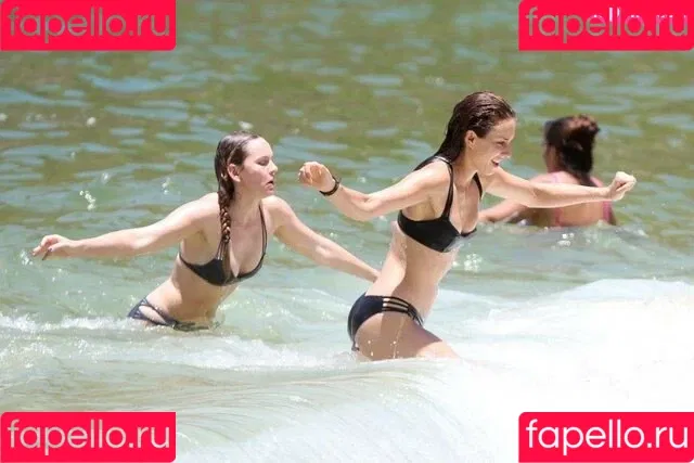 Troian Bellisario Onlyfans Photo Gallery 
