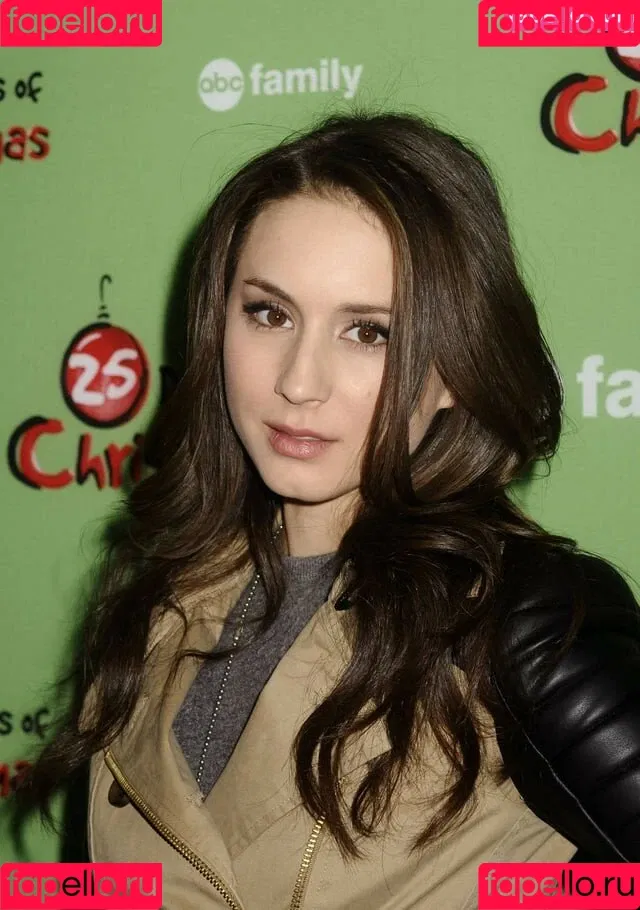 Troian Bellisario Onlyfans Photo Gallery 