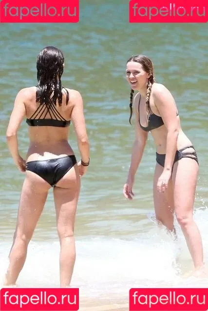 Troian Bellisario Onlyfans Photo Gallery 