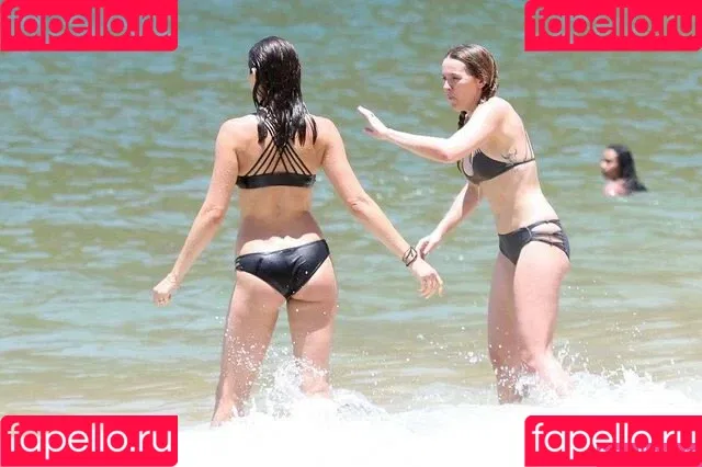 Troian Bellisario Onlyfans Photo Gallery 