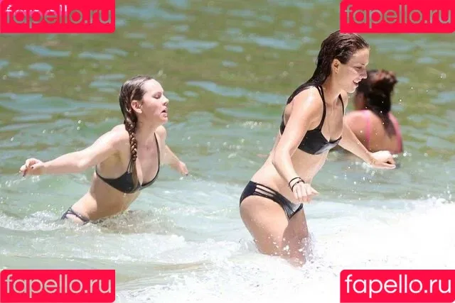 Troian Bellisario Onlyfans Photo Gallery 