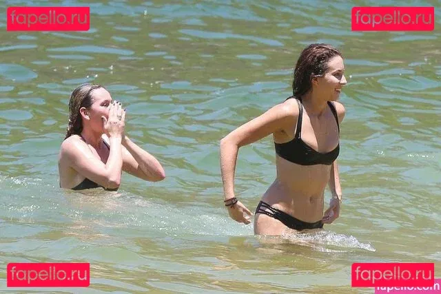 Troian Bellisario Onlyfans Photo Gallery 