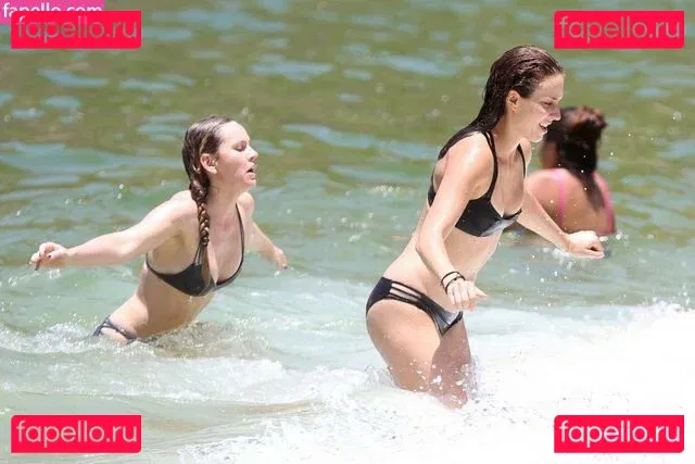 Troian Bellisario Onlyfans Photo Gallery 