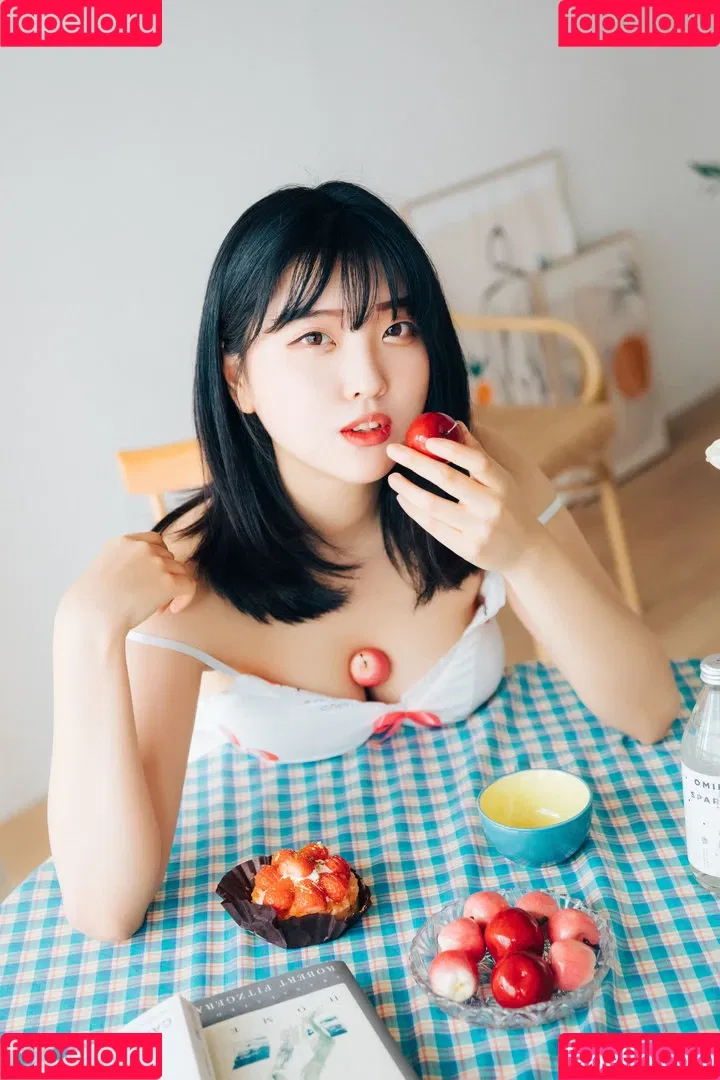 Hana Song Onlyfans Photo Gallery 
