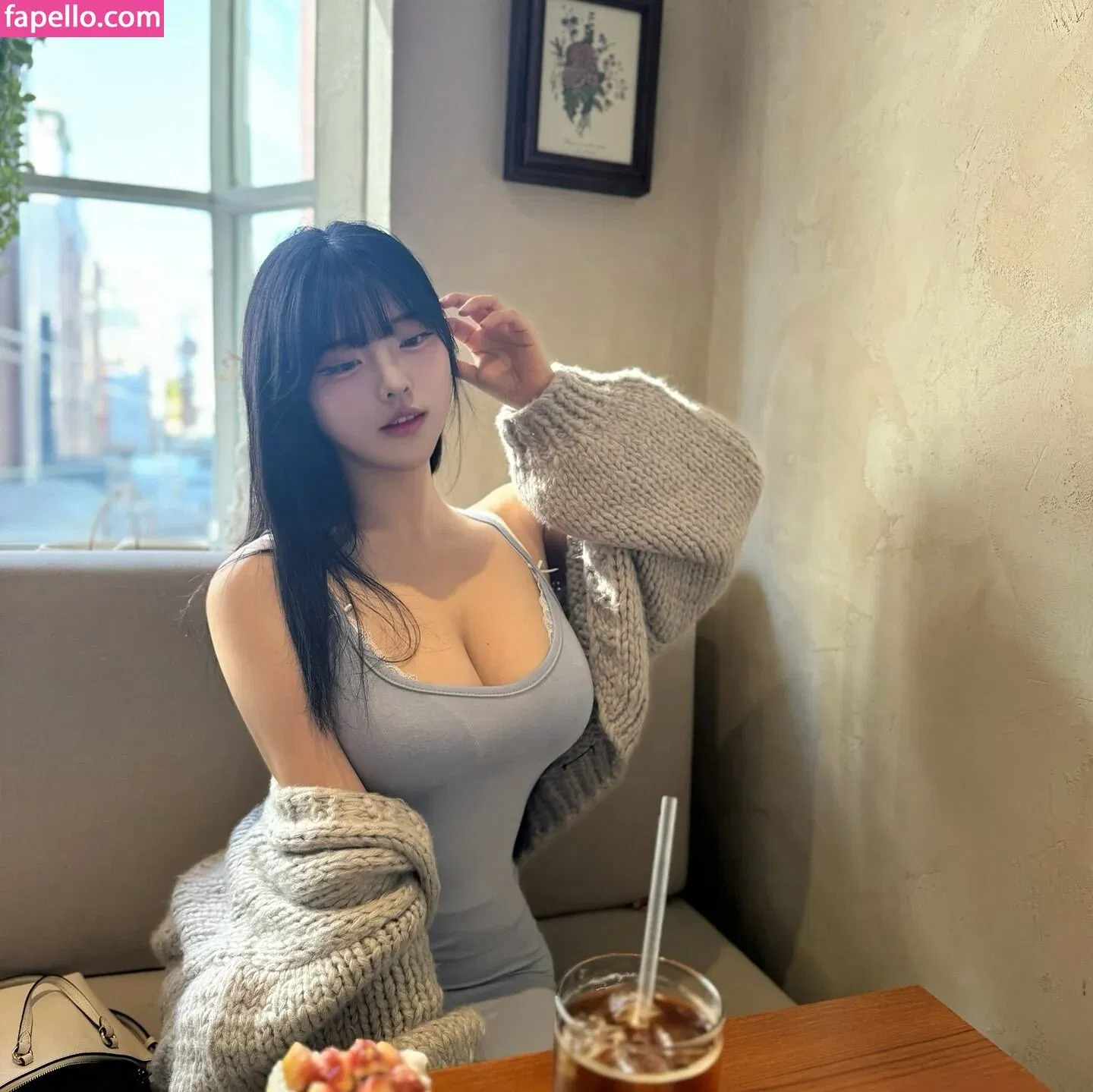 Hana Song Onlyfans Photo Gallery 