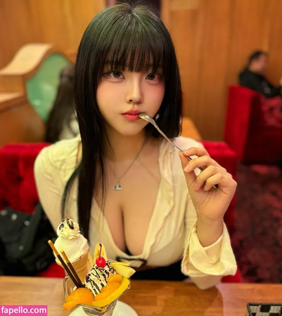 Hana Song Onlyfans Photo Gallery 
