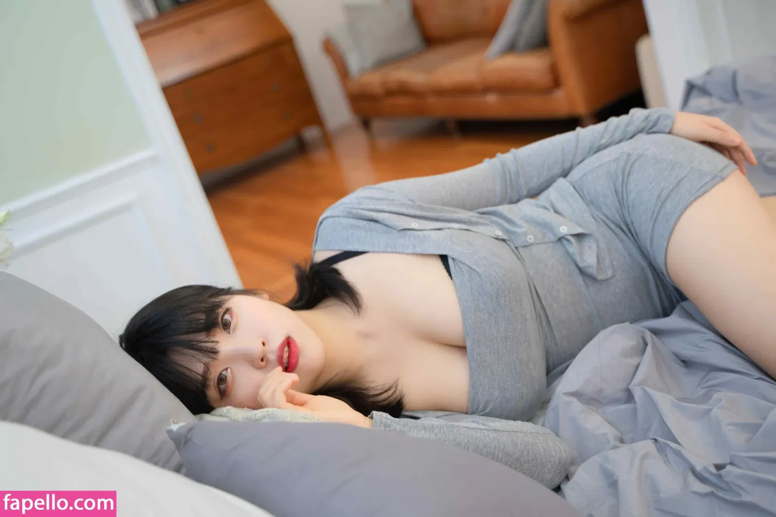 Hana Song Onlyfans Photo Gallery 