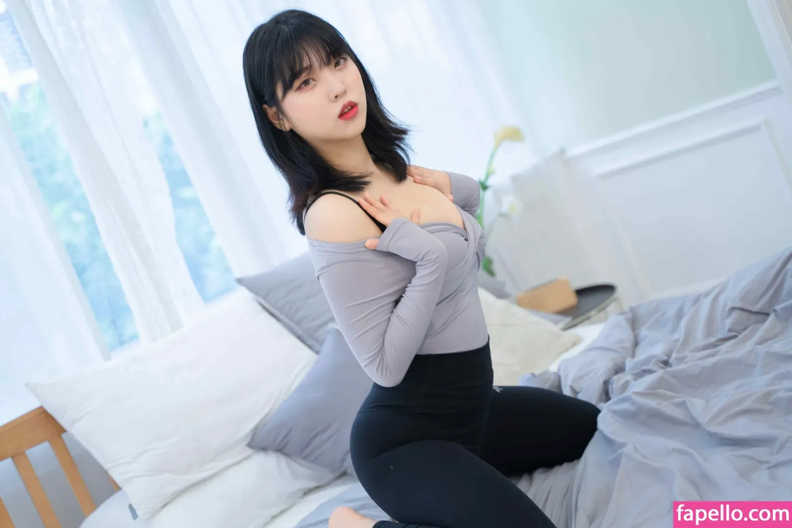 Hana Song Onlyfans Photo Gallery 