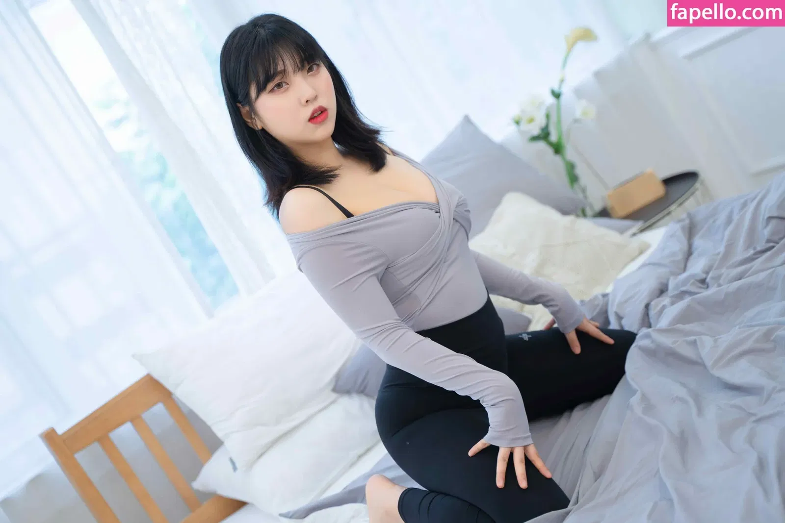 Hana Song Onlyfans Photo Gallery 