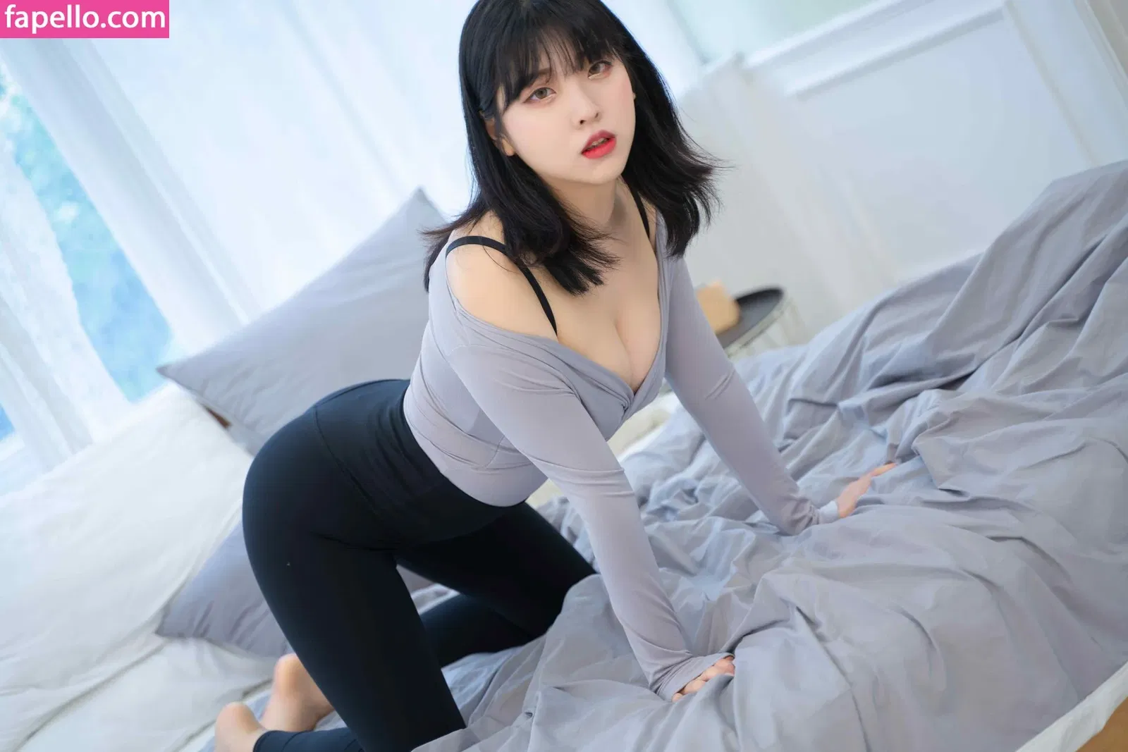 Hana Song Onlyfans Photo Gallery 