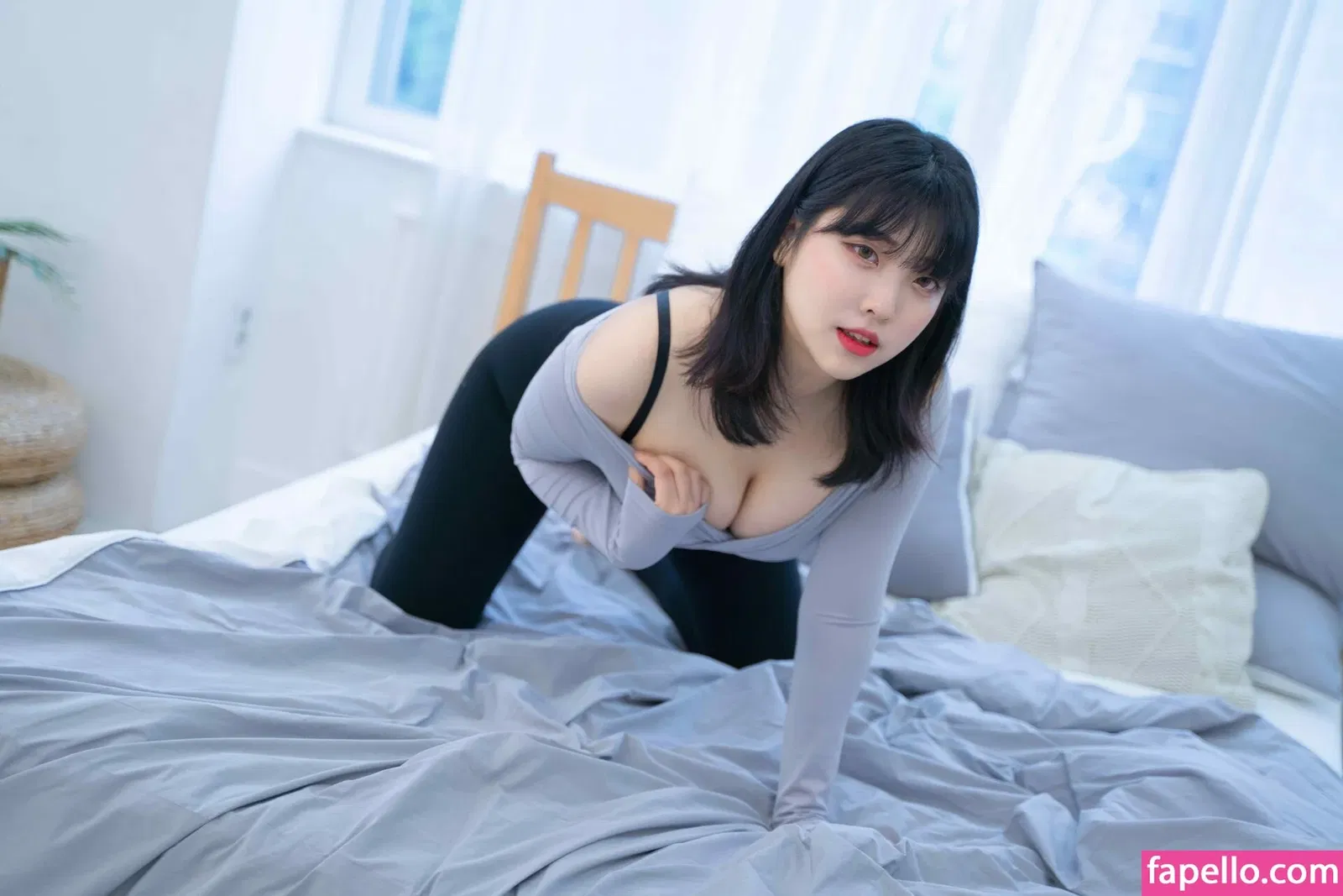 Hana Song Onlyfans Photo Gallery 