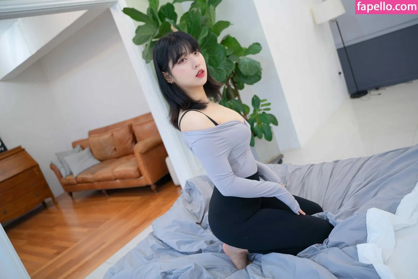 Hana Song Onlyfans Photo Gallery 