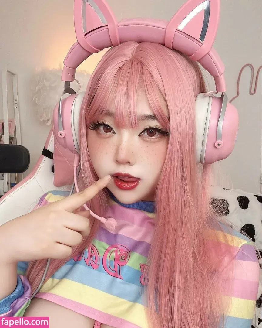 Hana Song Onlyfans Photo Gallery 