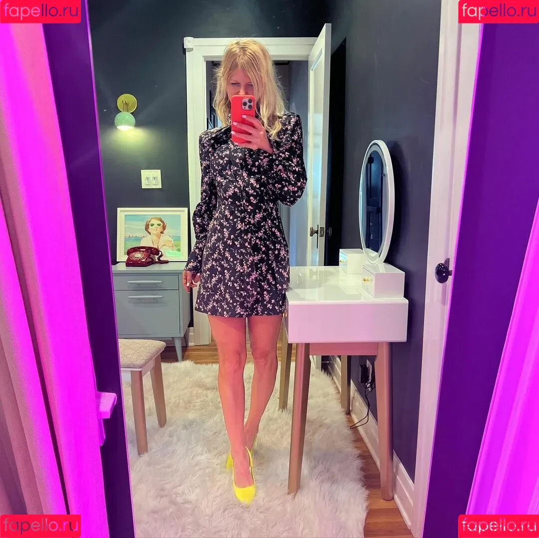 Arden Myrin Onlyfans Photo Gallery 