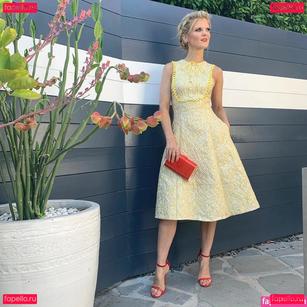 Arden Myrin Onlyfans Photo Gallery 