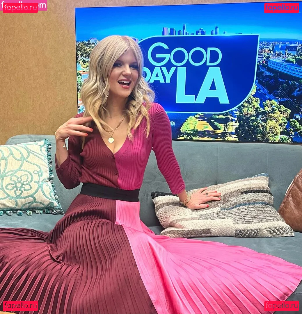 Arden Myrin Onlyfans Photo Gallery 