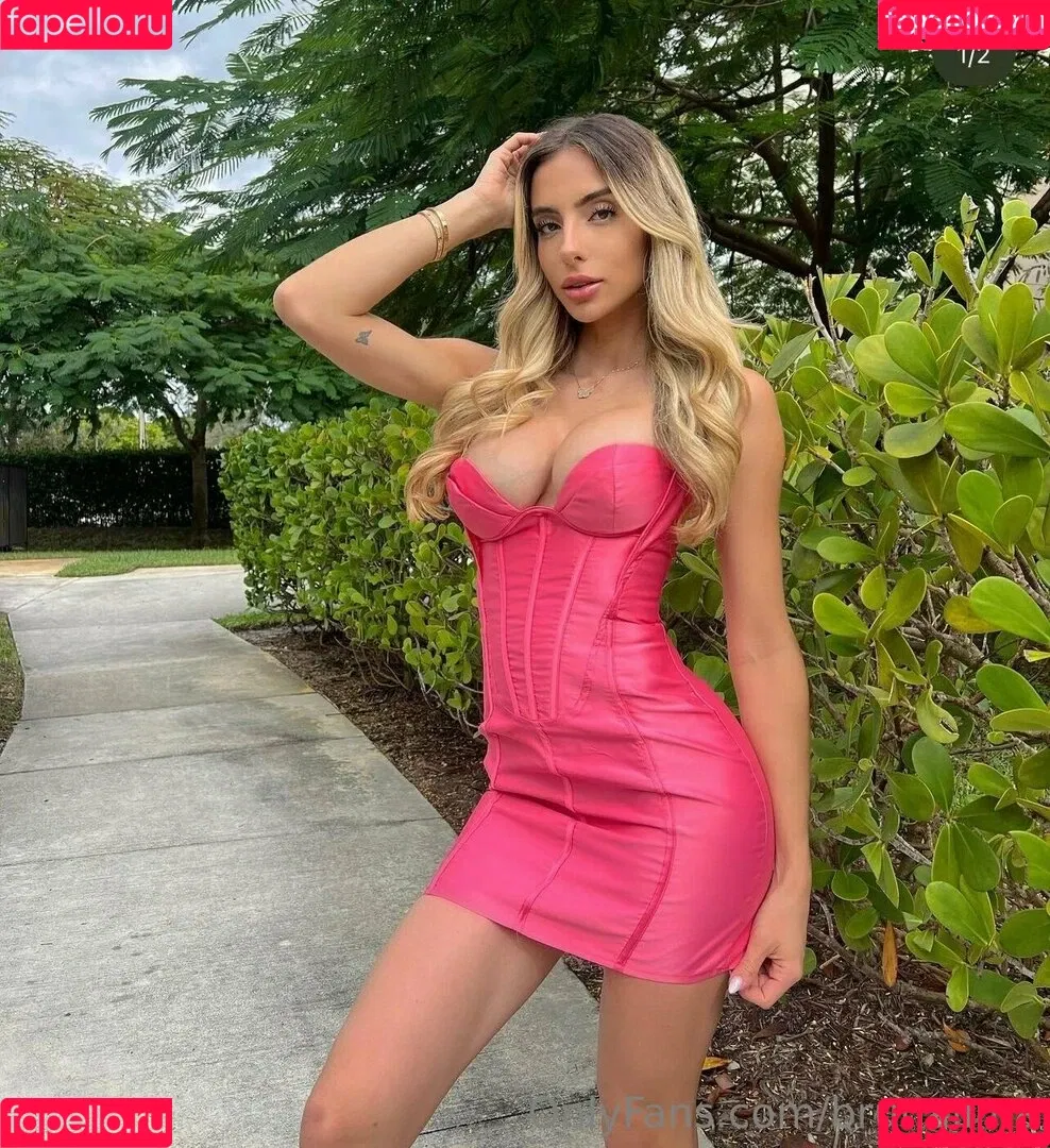 Bruna Lima Onlyfans Photo Gallery 