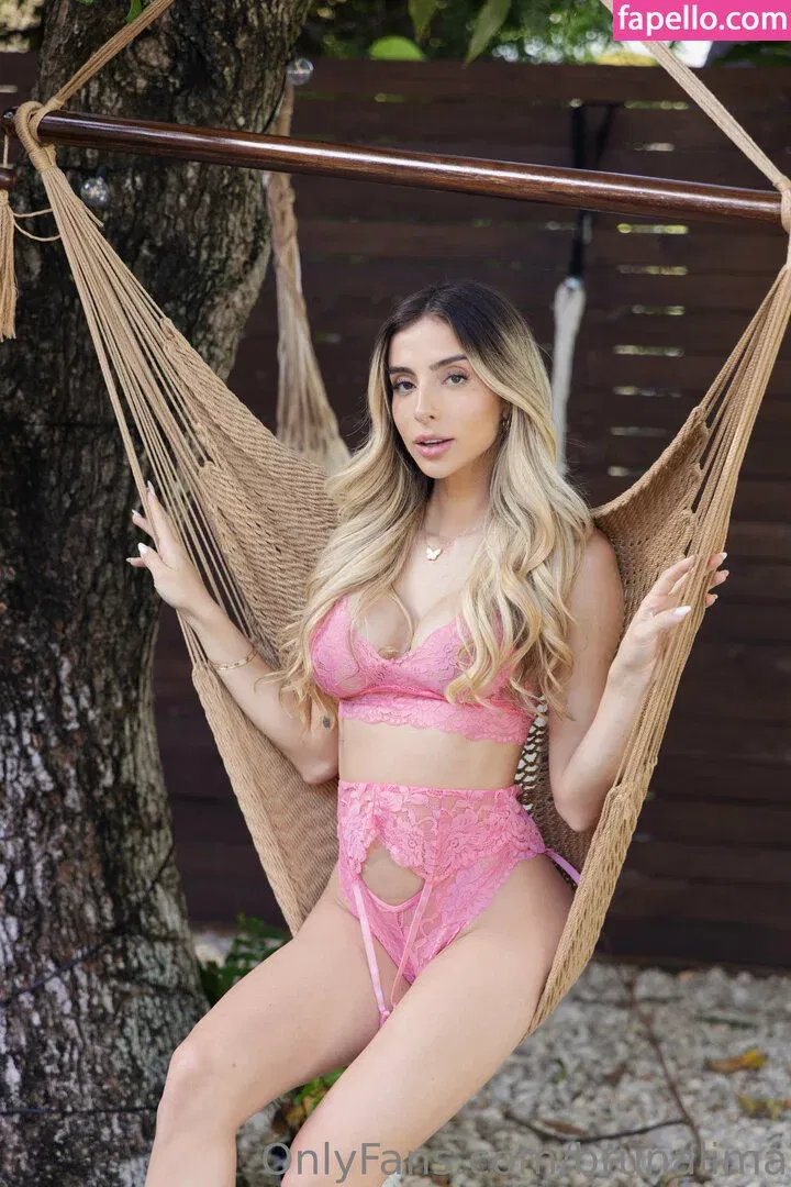 Bruna Lima Onlyfans Photo Gallery 