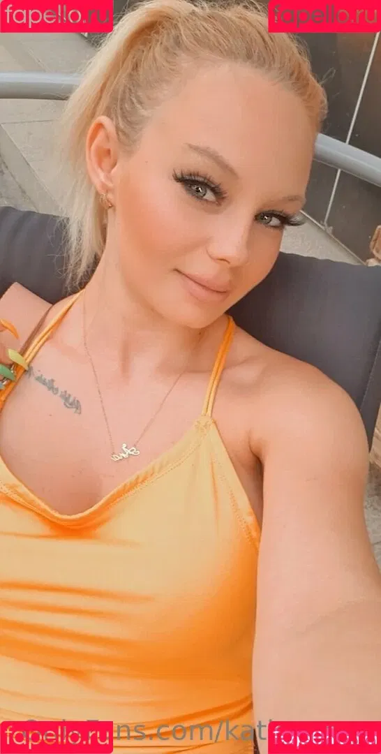 katie_nova Onlyfans Photo Gallery 