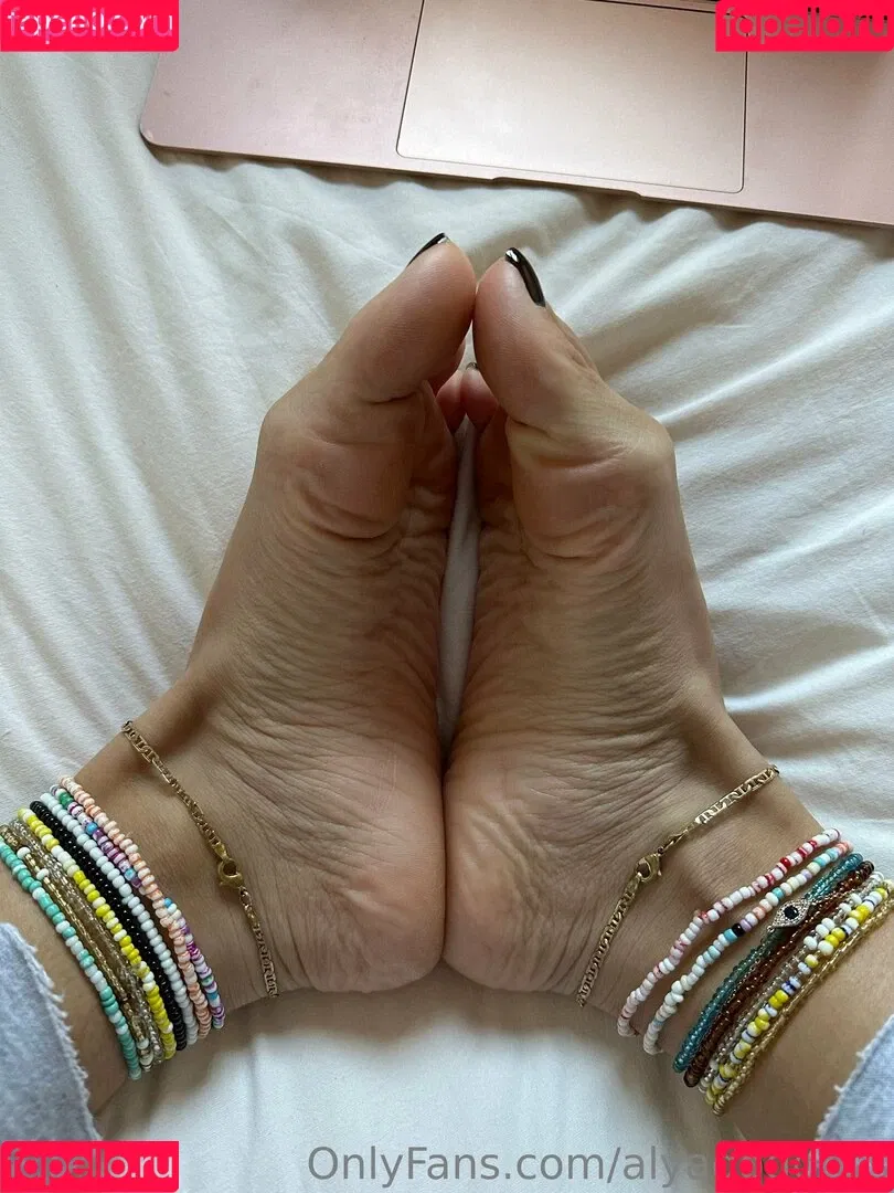 alyagoddess Onlyfans Photo Gallery 