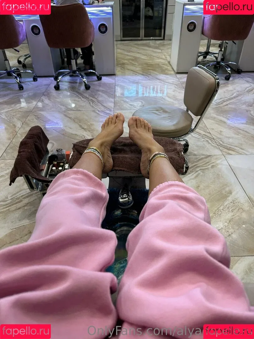 alyagoddess Onlyfans Photo Gallery 