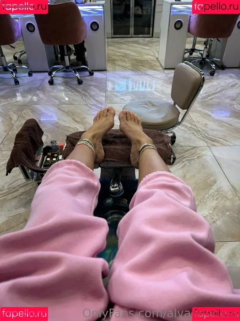 alyagoddess Onlyfans Photo Gallery 