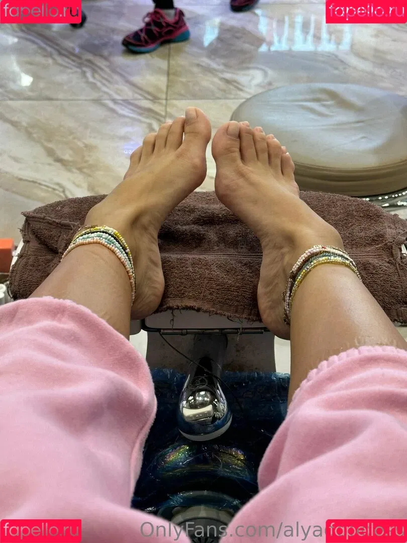 alyagoddess Onlyfans Photo Gallery 