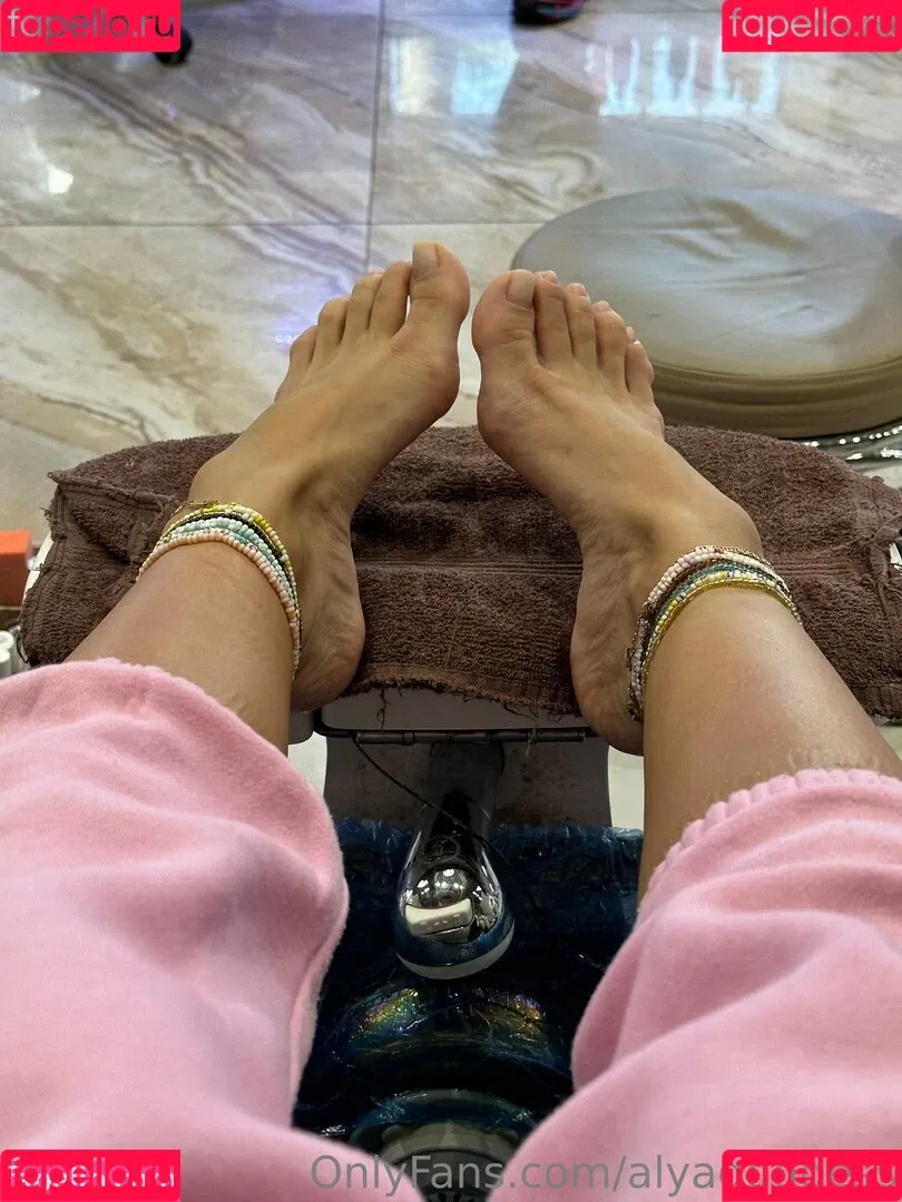 alyagoddess Onlyfans Photo Gallery 