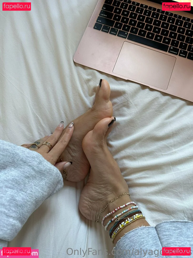 alyagoddess Onlyfans Photo Gallery 