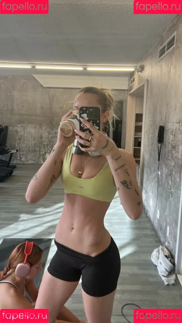 Lindsay Vrckovnik Linmick Onlyfans Photo Gallery 