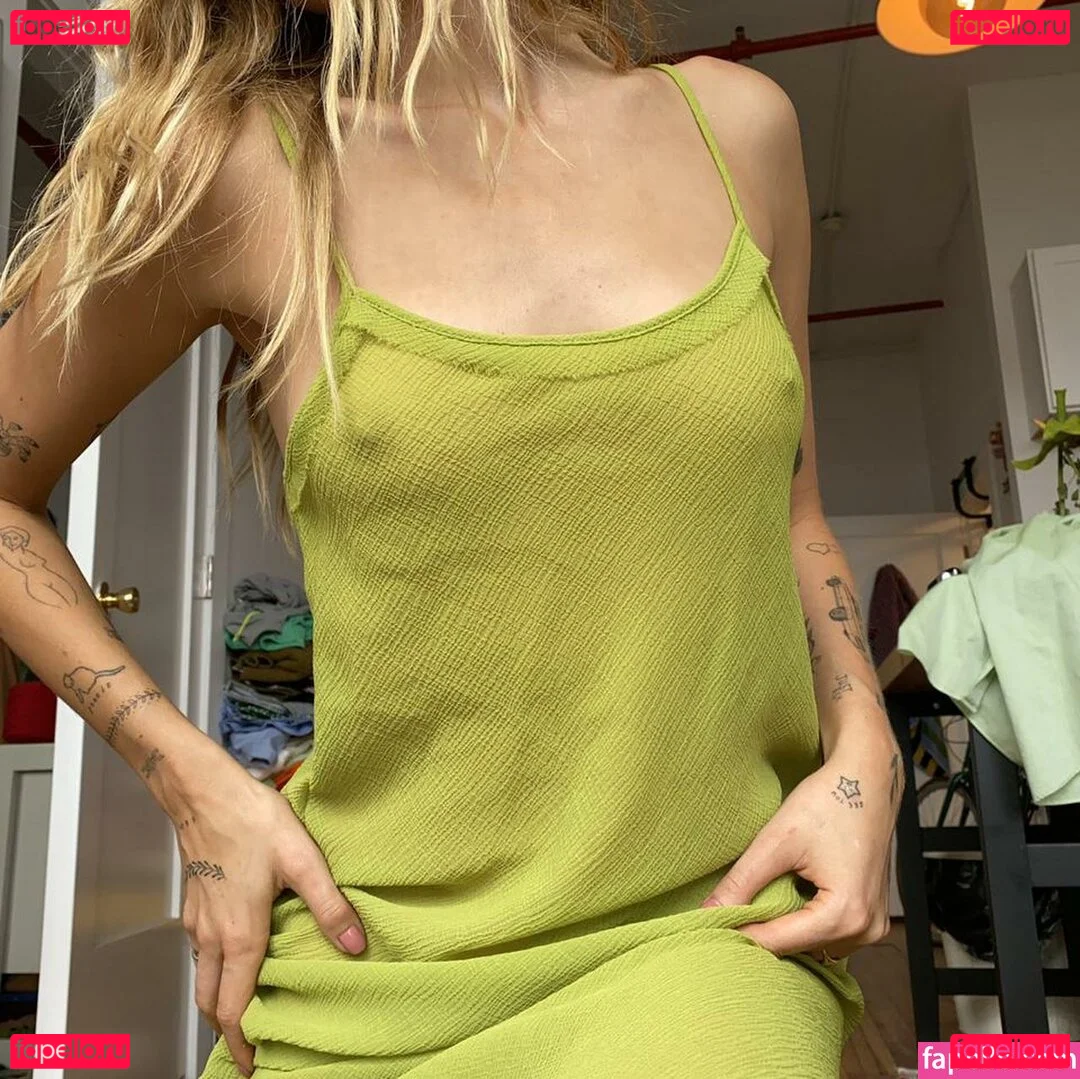 Lindsay Vrckovnik Linmick Onlyfans Photo Gallery 