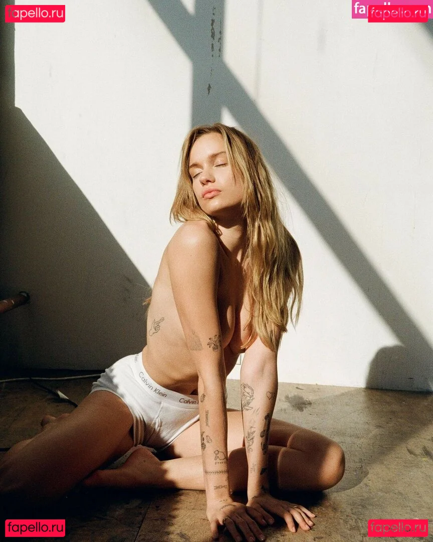 Lindsay Vrckovnik Linmick Onlyfans Photo Gallery 