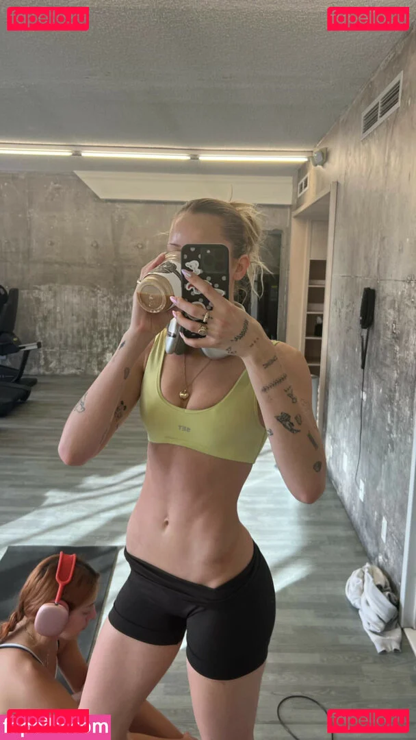 Lindsay Vrckovnik Linmick Onlyfans Photo Gallery 