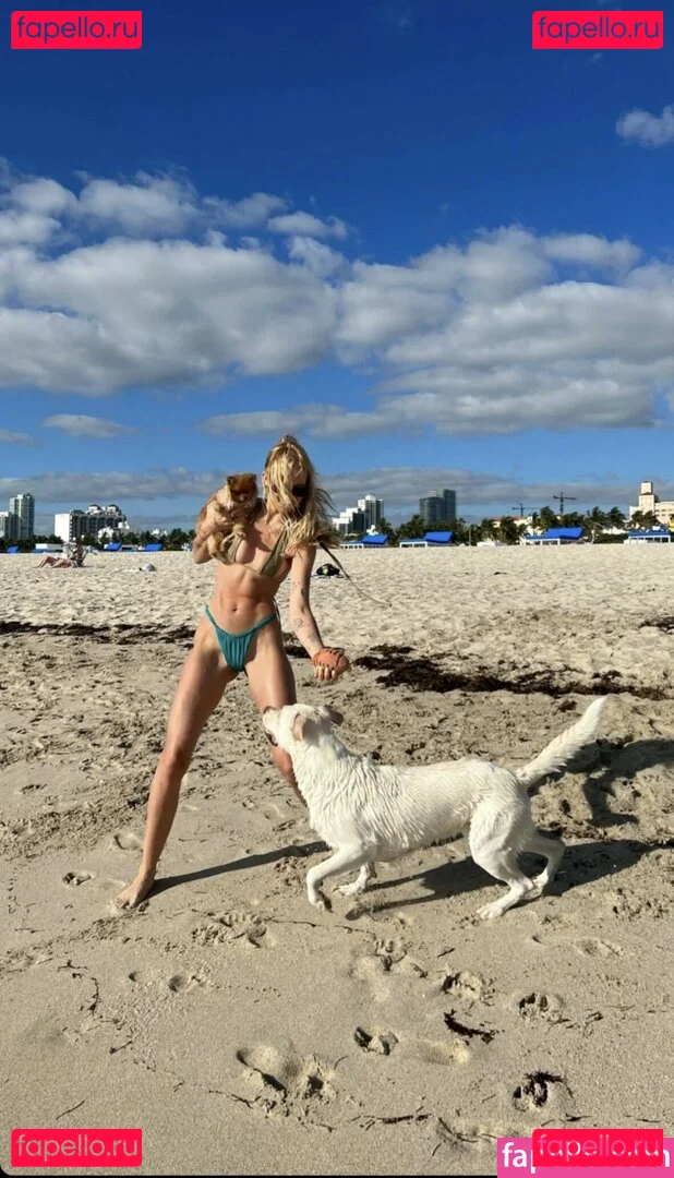 Lindsay Vrckovnik Linmick Onlyfans Photo Gallery 