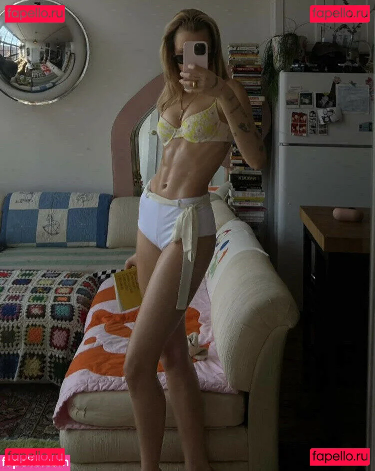 Lindsay Vrckovnik Linmick Onlyfans Photo Gallery 