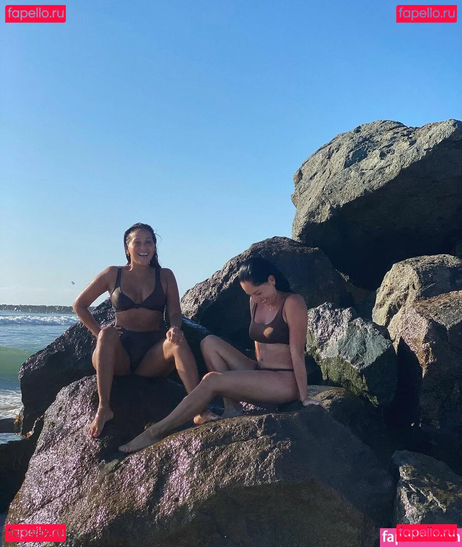 Adrienne Bailon Onlyfans Photo Gallery 