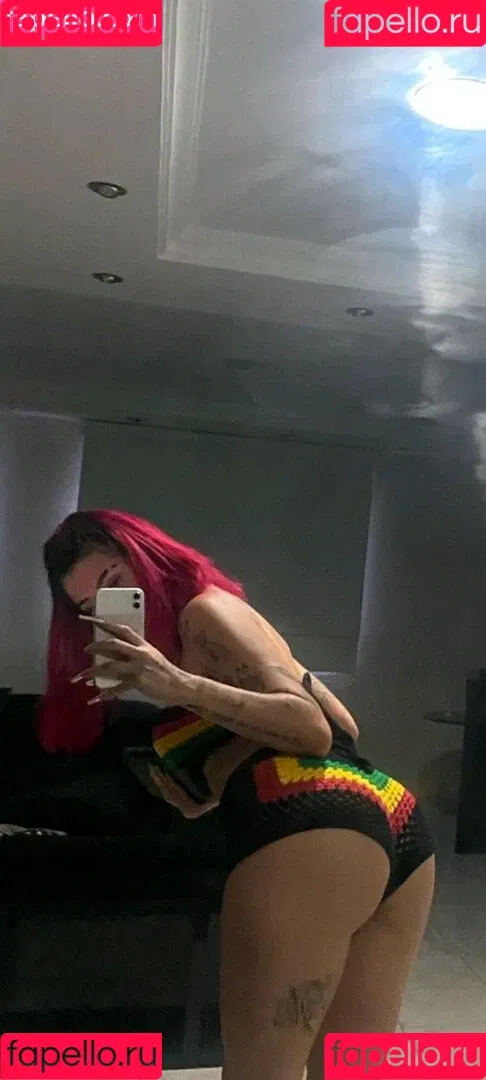 Azzy MC Onlyfans Photo Gallery 