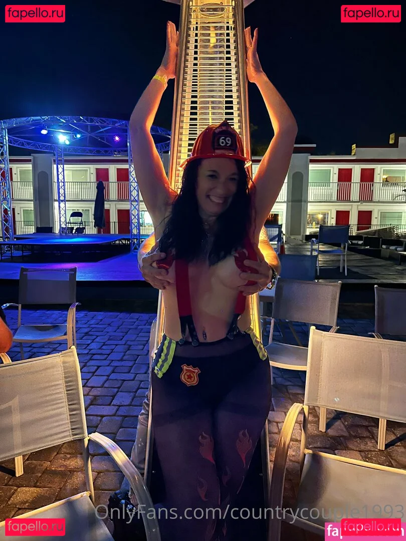 countrycouple1993 Onlyfans Photo Gallery 