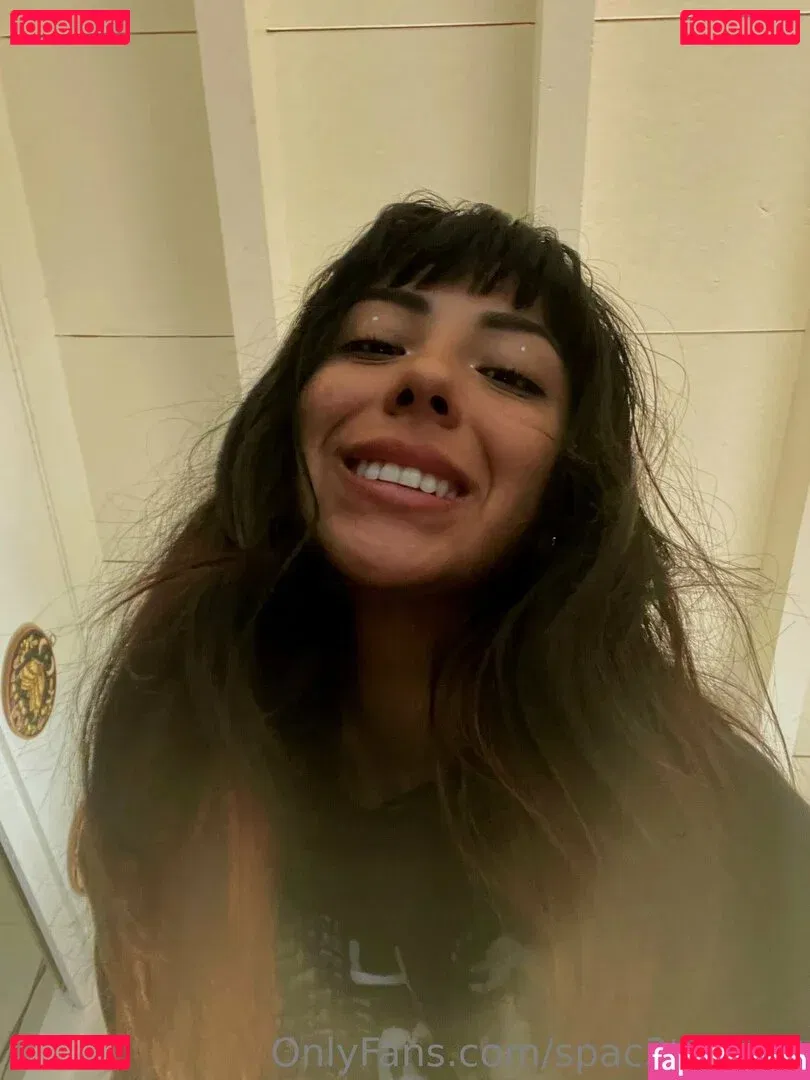 spac3t3mpl3 Onlyfans Photo Gallery 