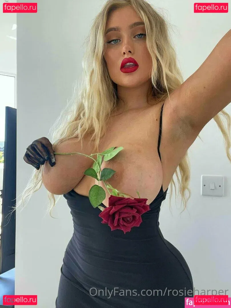rosieharper Onlyfans Photo Gallery 