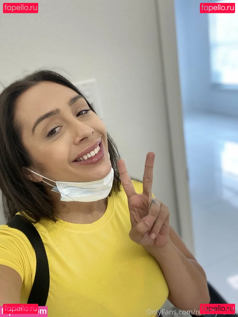 reallillyhallxx Onlyfans Photo Gallery 