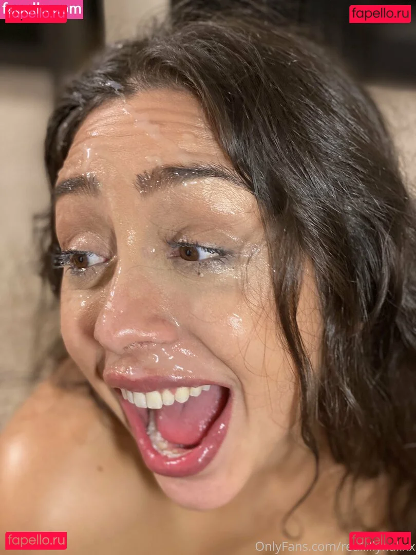 reallillyhallxx Onlyfans Photo Gallery 