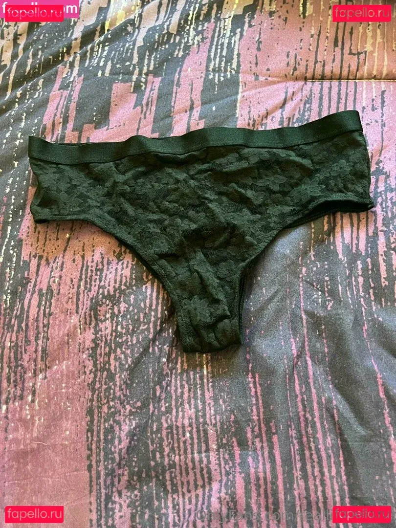 reallillyhallxx Onlyfans Photo Gallery 