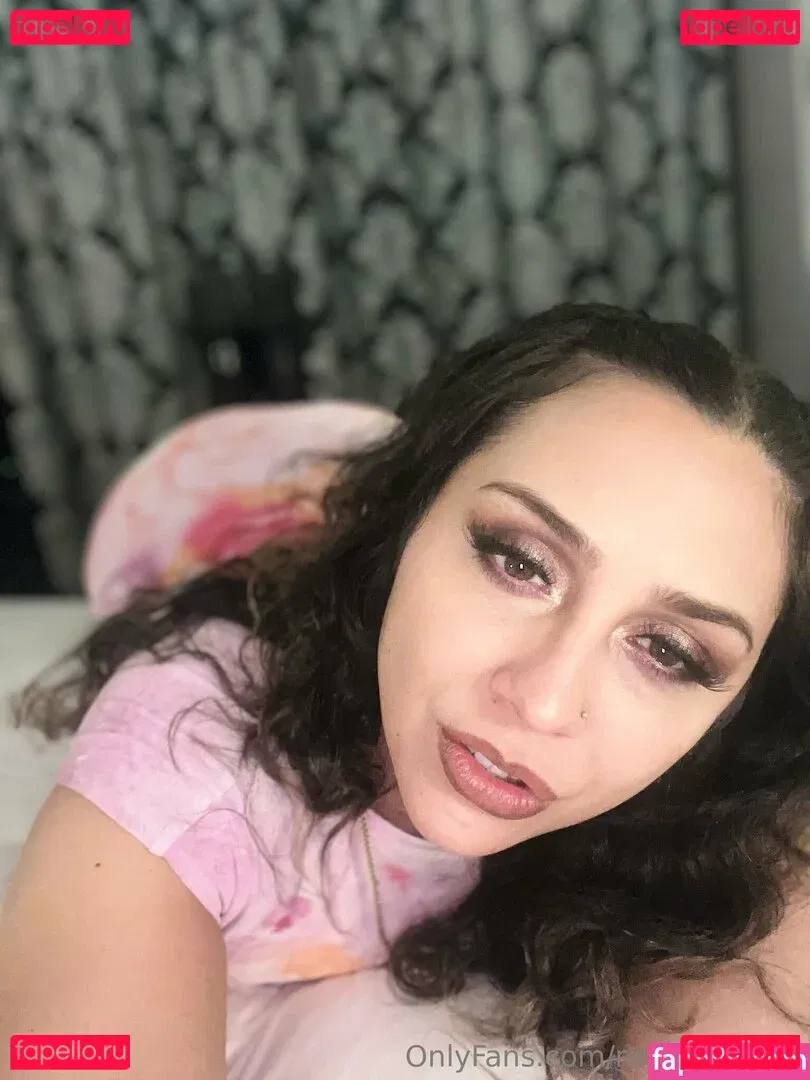 reallillyhallxx Onlyfans Photo Gallery 