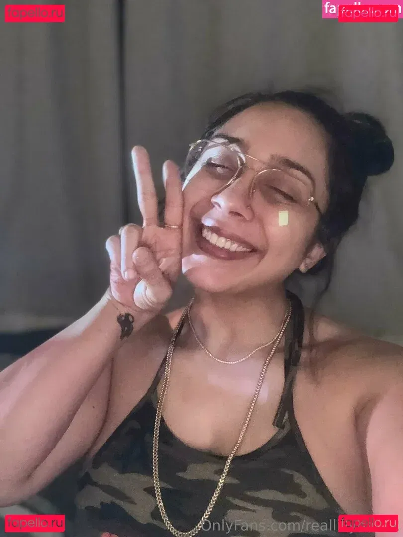 reallillyhallxx Onlyfans Photo Gallery 