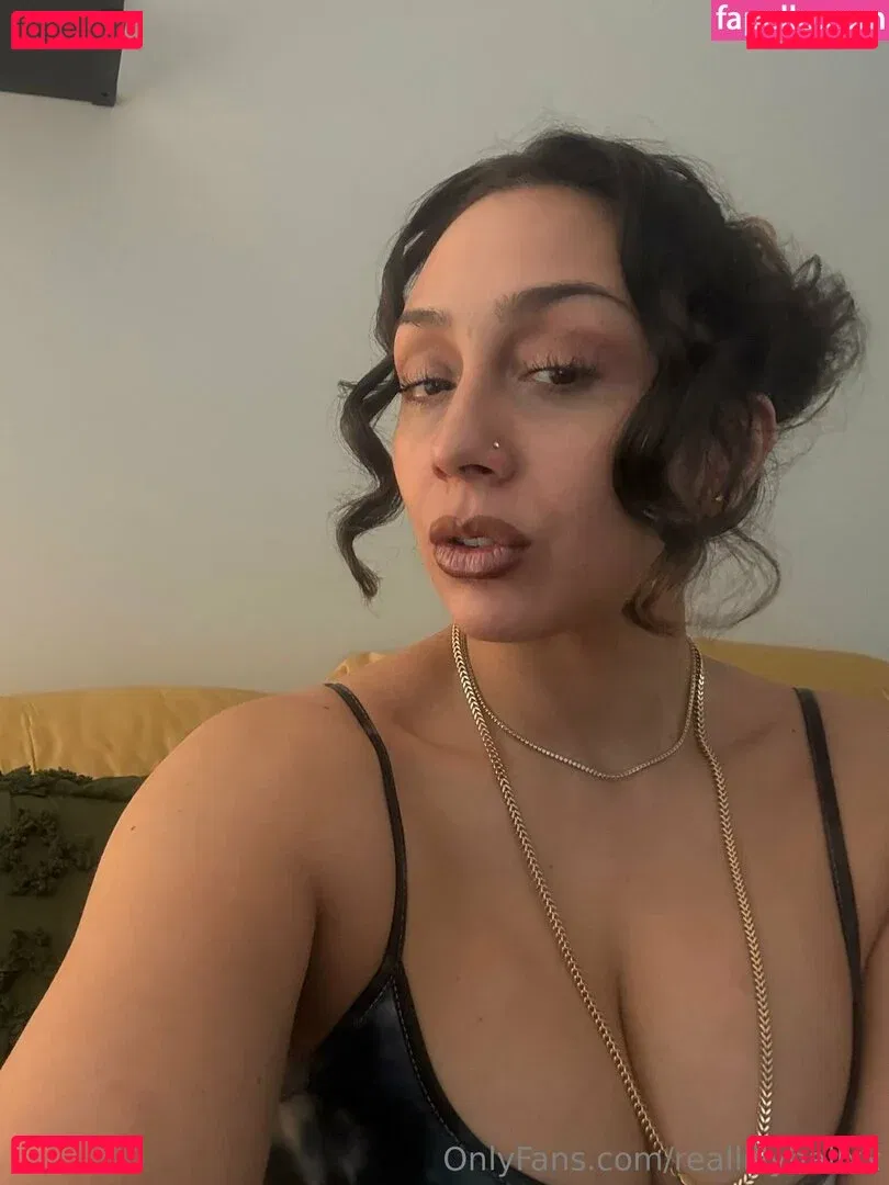 reallillyhallxx Onlyfans Photo Gallery 