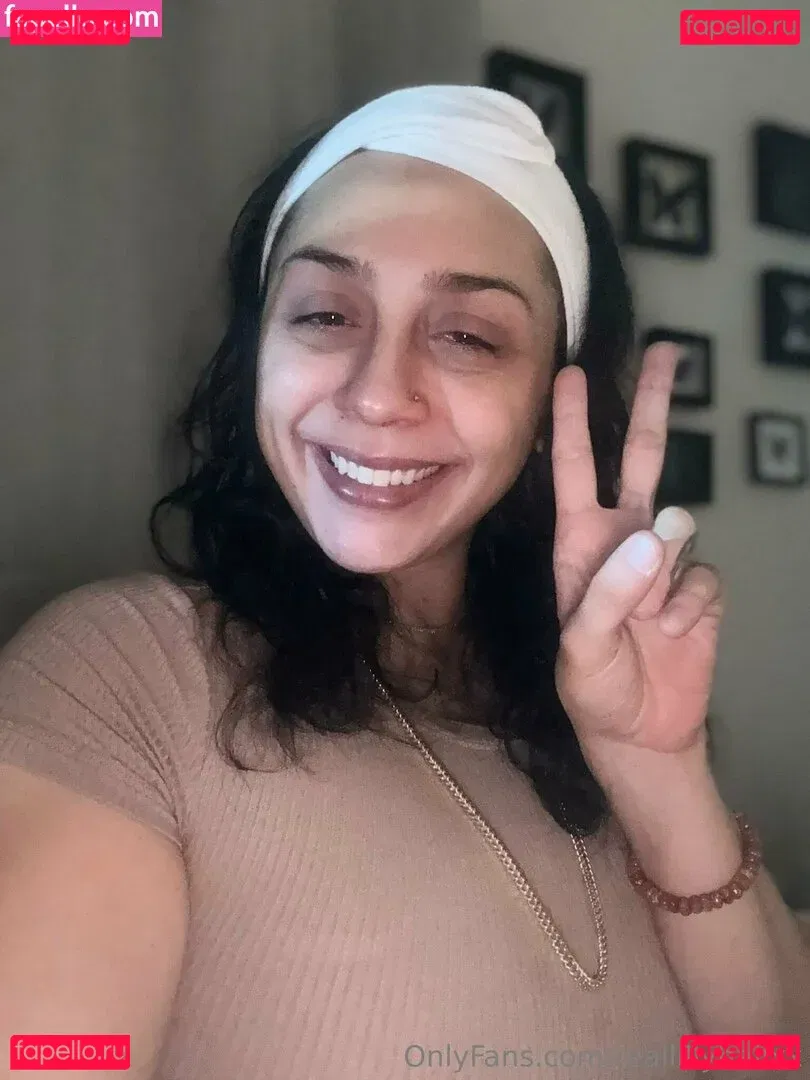 reallillyhallxx Onlyfans Photo Gallery 