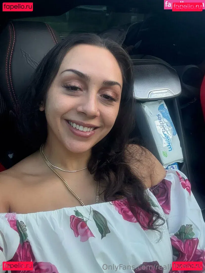 reallillyhallxx Onlyfans Photo Gallery 