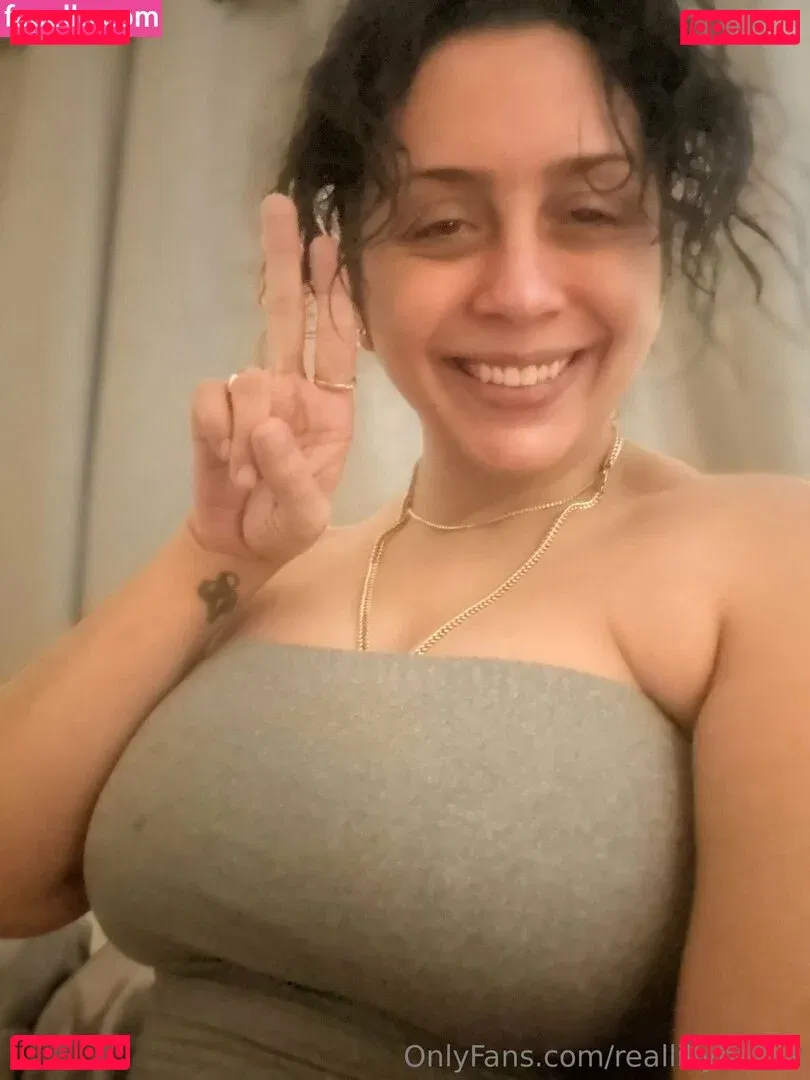 reallillyhallxx Onlyfans Photo Gallery 