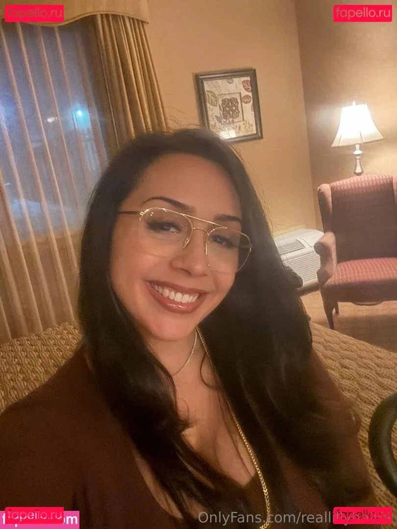 reallillyhallxx Onlyfans Photo Gallery 